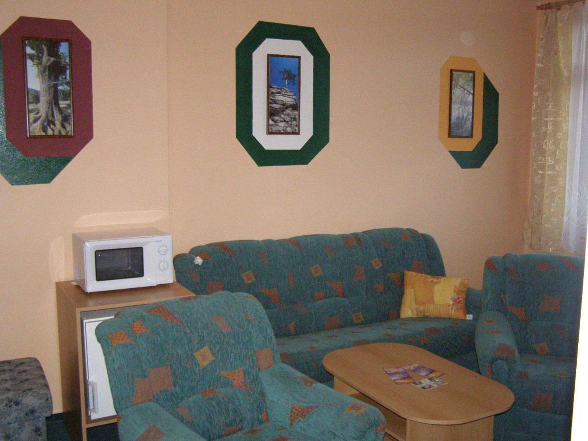 Hotel Morava Jevicko Luaran gambar
